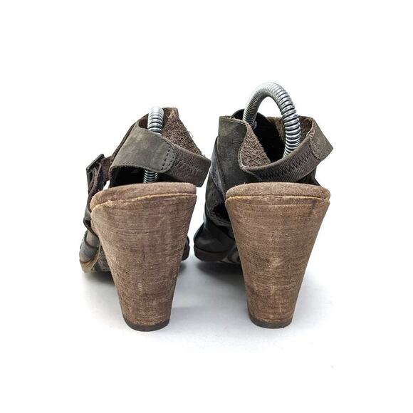 OTBT Delhi Slingback Leather Pump Sandals- 8 - Picture 7 of 10